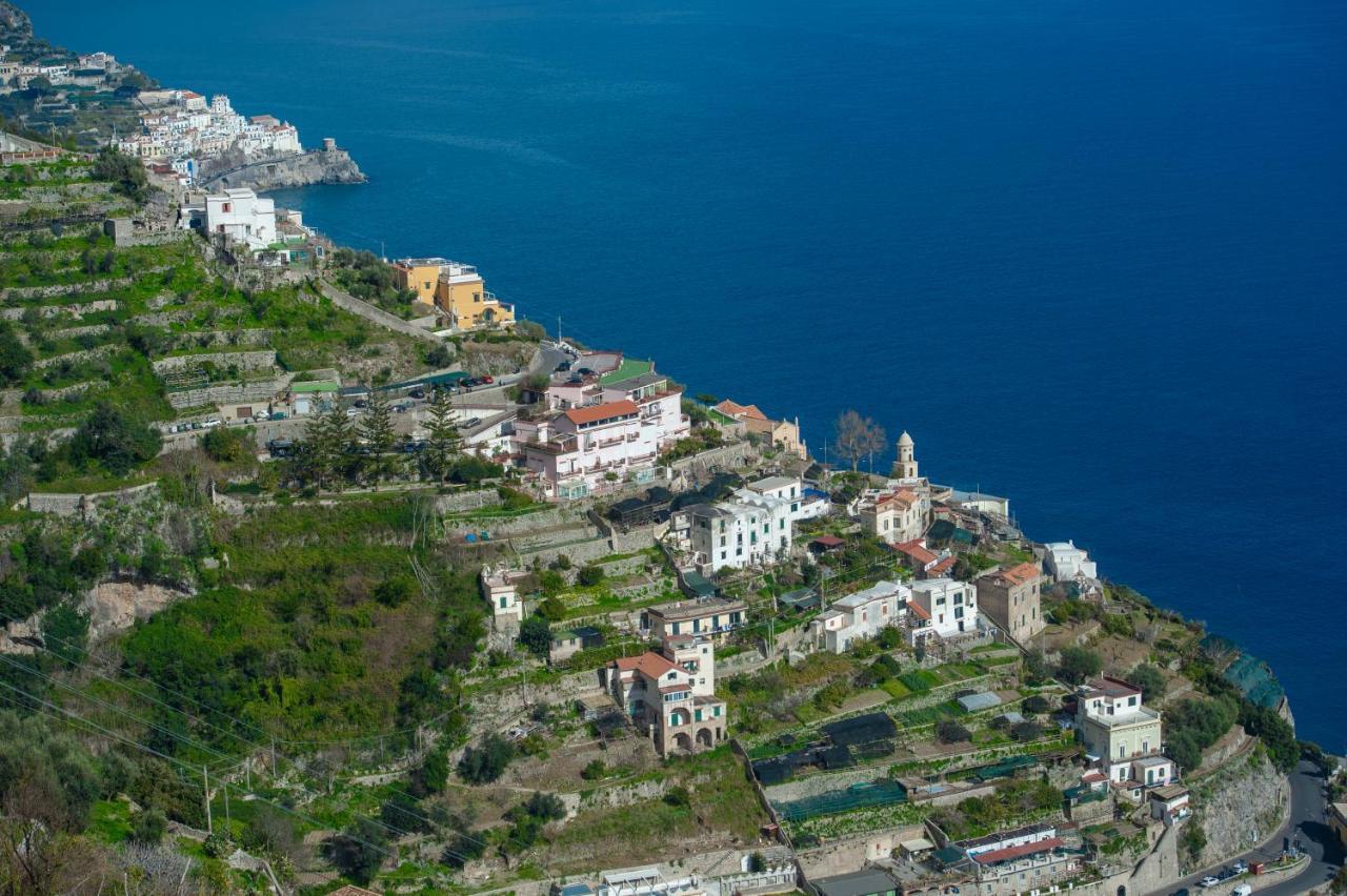 Amalfi Hills Aparthotel Eksteriør bilde