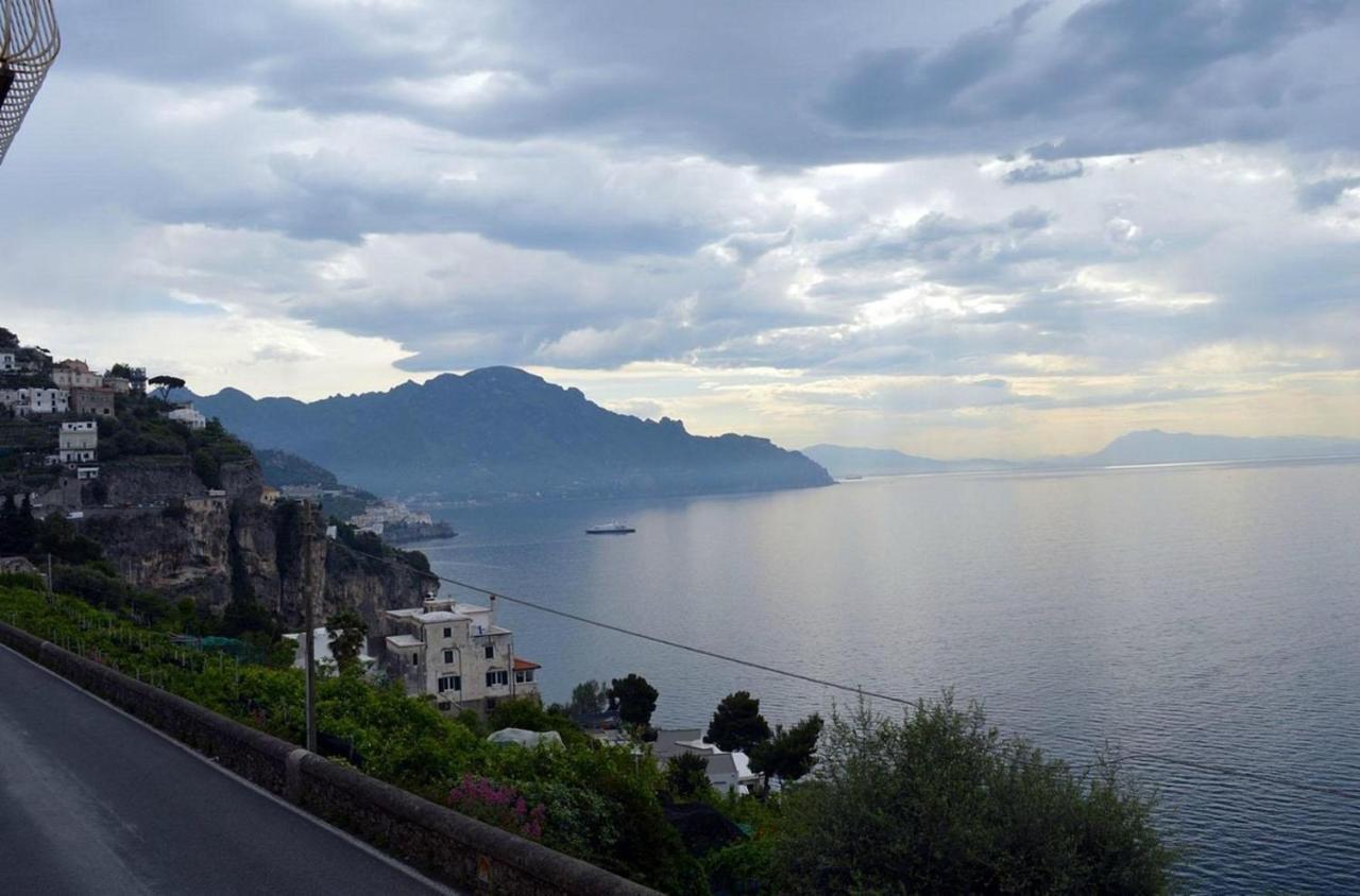 Amalfi Hills Aparthotel Eksteriør bilde